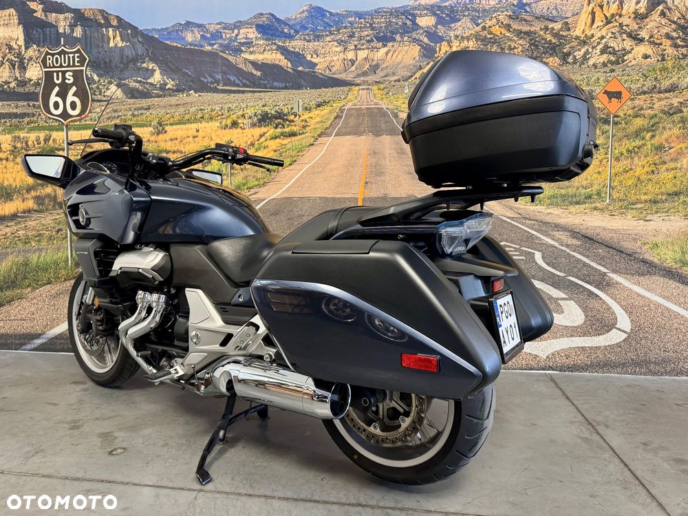 Honda CTX - 8