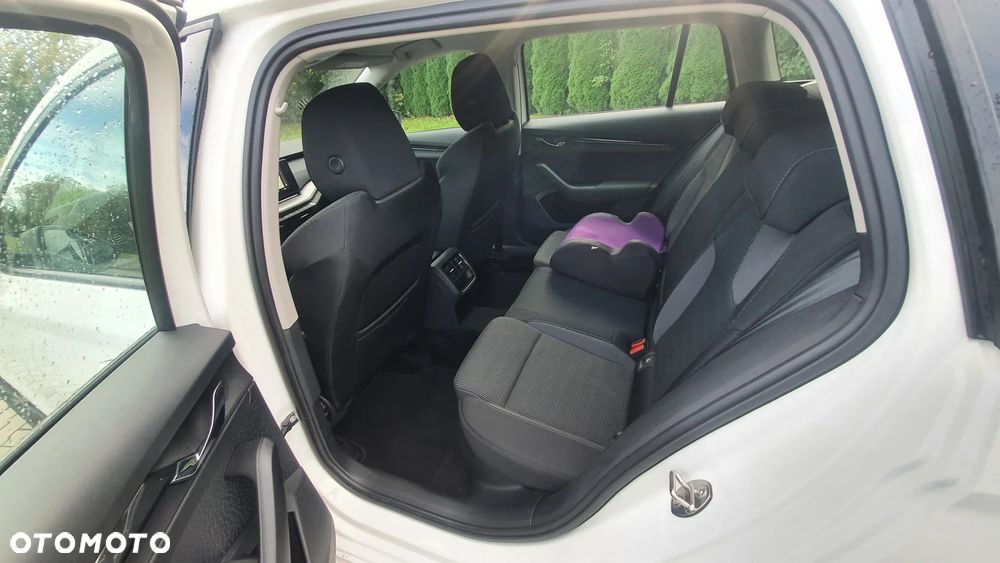 Skoda Octavia 2.0 TDI 4x4 Style DSG - 5