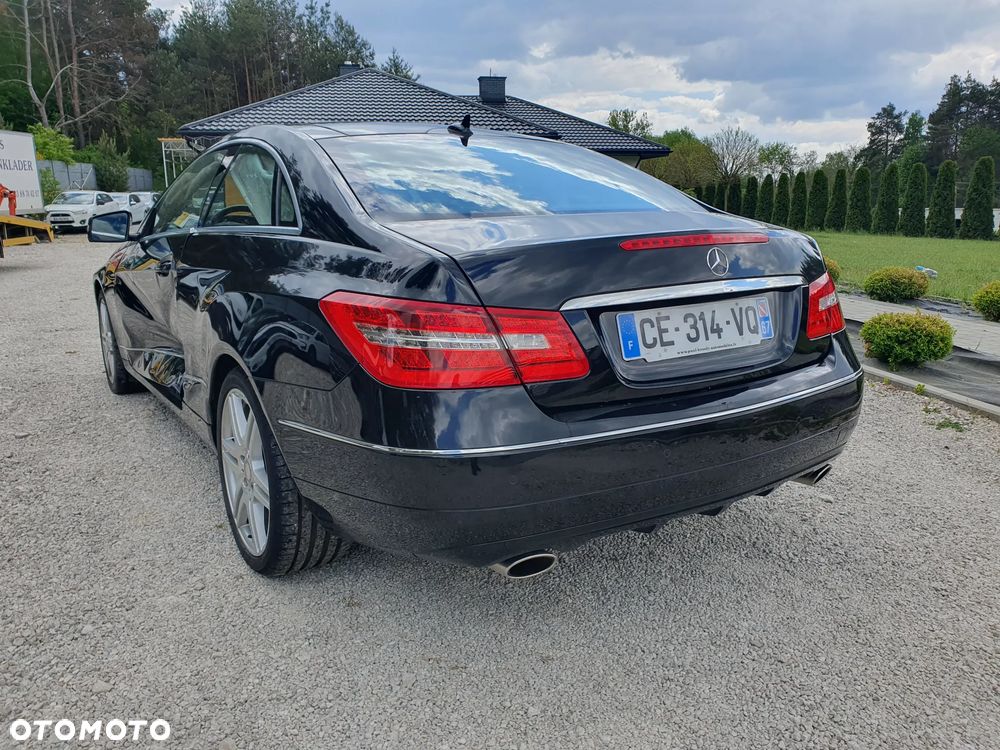 Mercedes-Benz Klasa E 350 CGI BlueEFFICIENCY 7G-TRONIC Avantgarde - 11