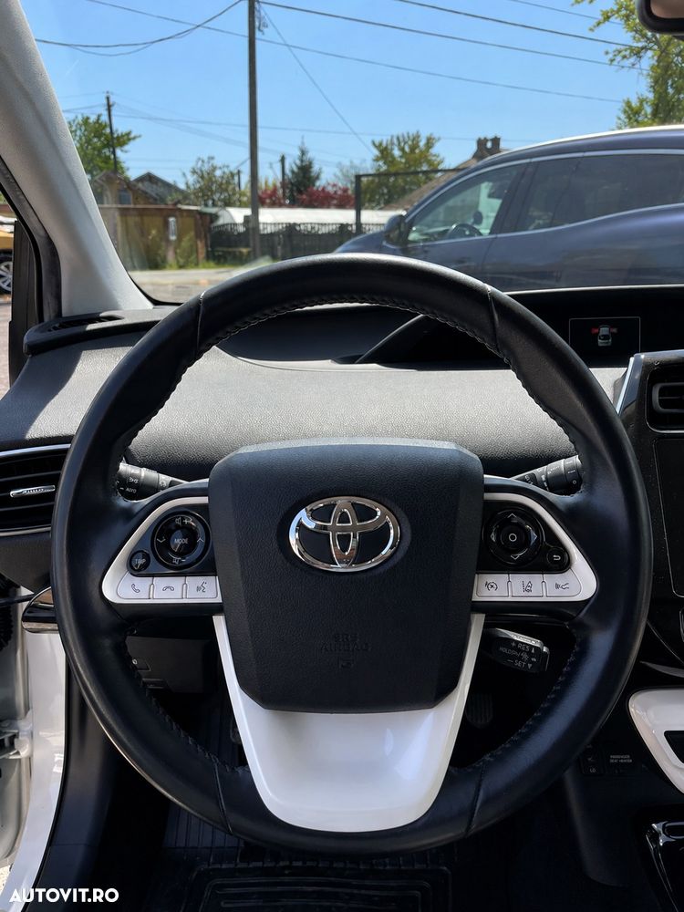 Toyota Prius Hybrid - 15