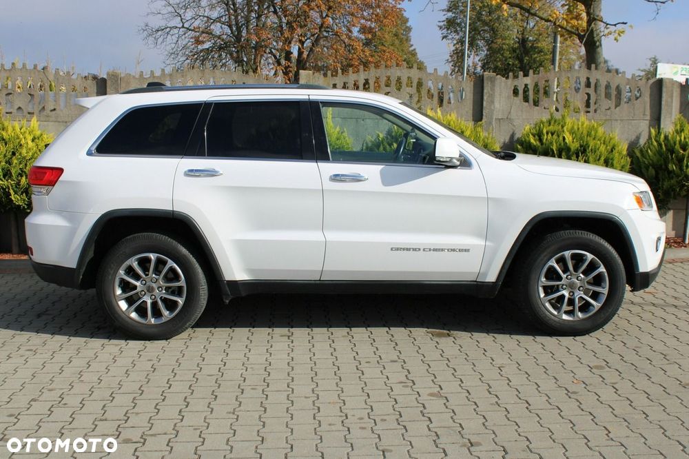 Jeep Grand Cherokee - 28