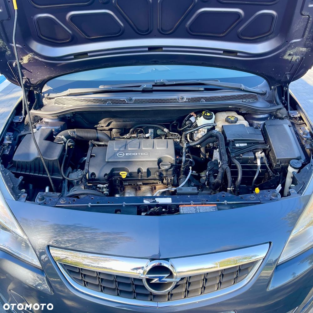 Opel Astra 1.4 T Essentia - 27