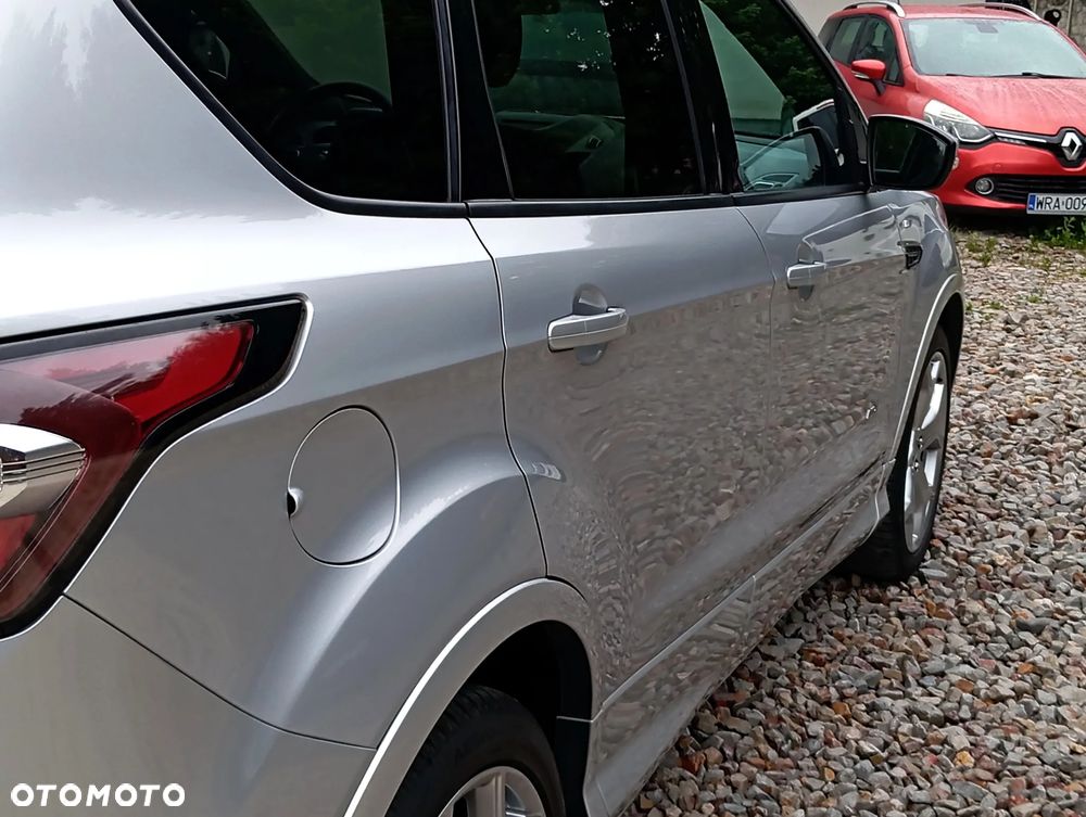 Ford Kuga 2.0 TDCi 4x4 ST-Line - 7