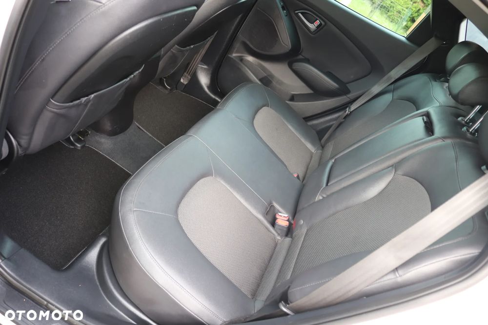 Hyundai ix35 1.6 2WD Fifa World Cup Edition - 23