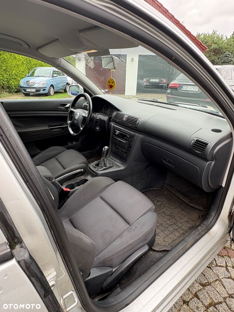 Skoda Superb 1.8 Turbo Elegance - 16