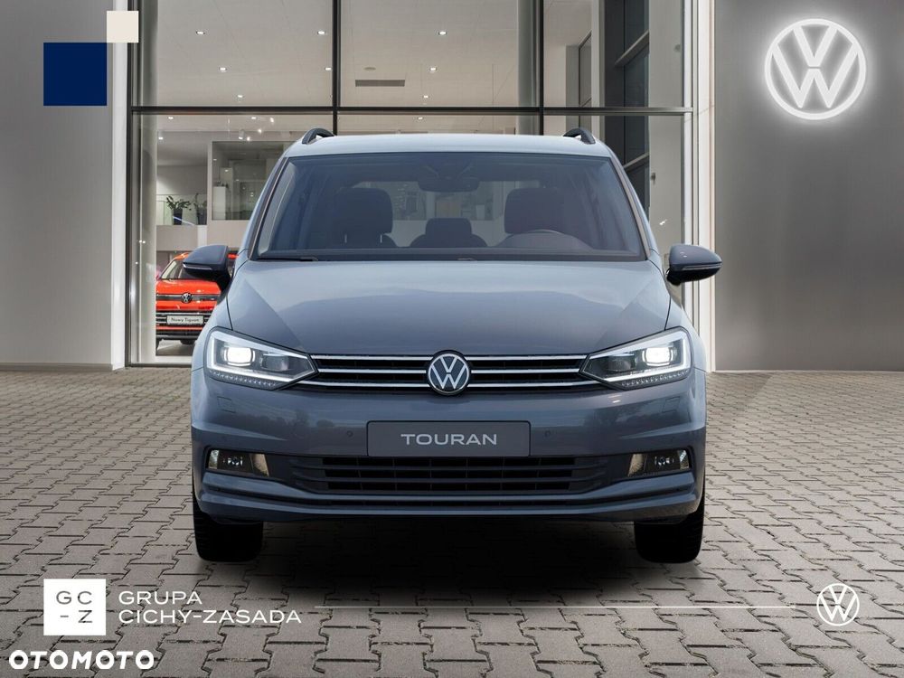 Volkswagen Touran - 8