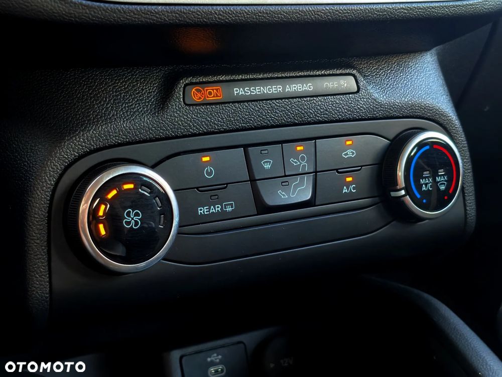 Ford Focus - 13