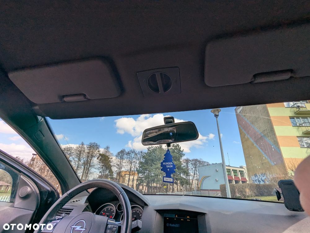 Opel Astra 1.6 Turbo Cosmo - 22