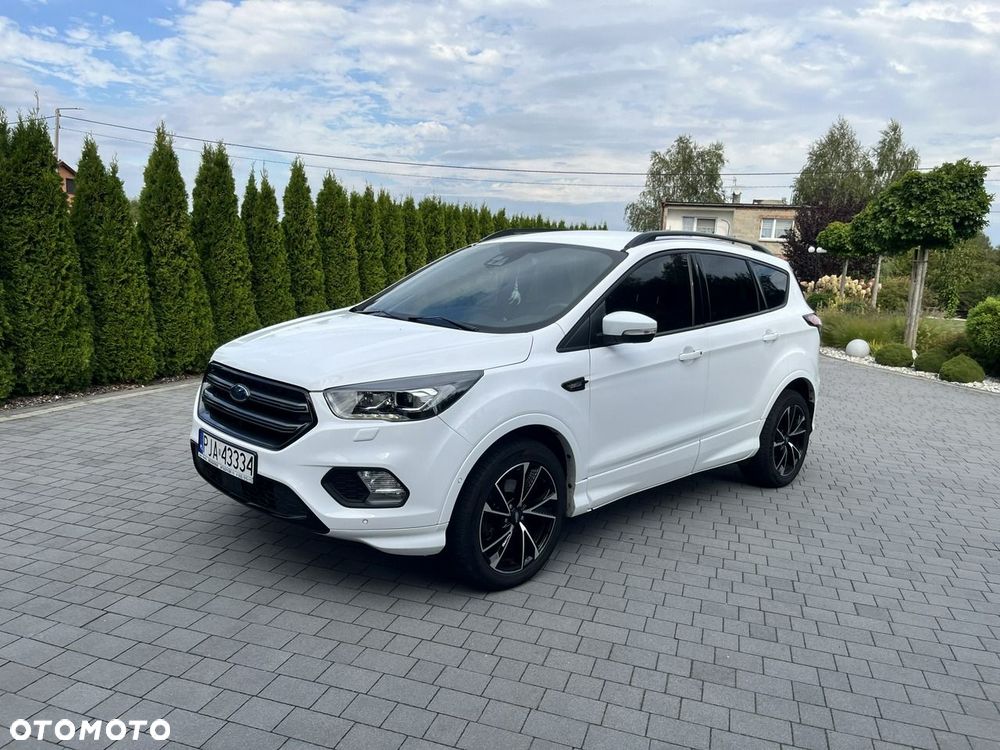 Ford Kuga 1.5 EcoBoost 2x4 ST-Line - 2
