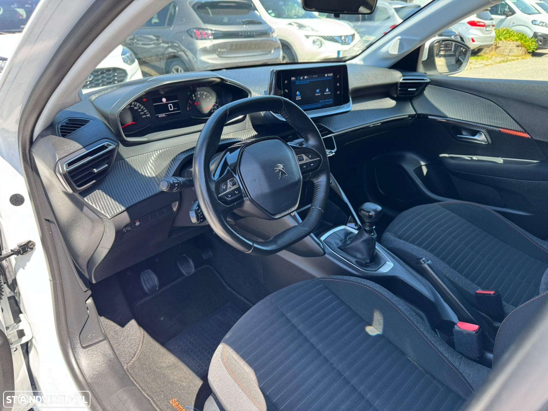 Peugeot 208 1.2 PureTech Active Pack - 8