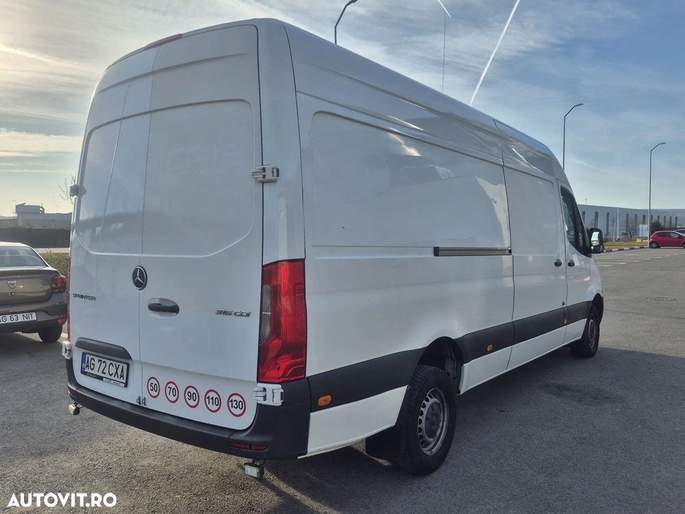 Mercedes-Benz SPRINTER - 10