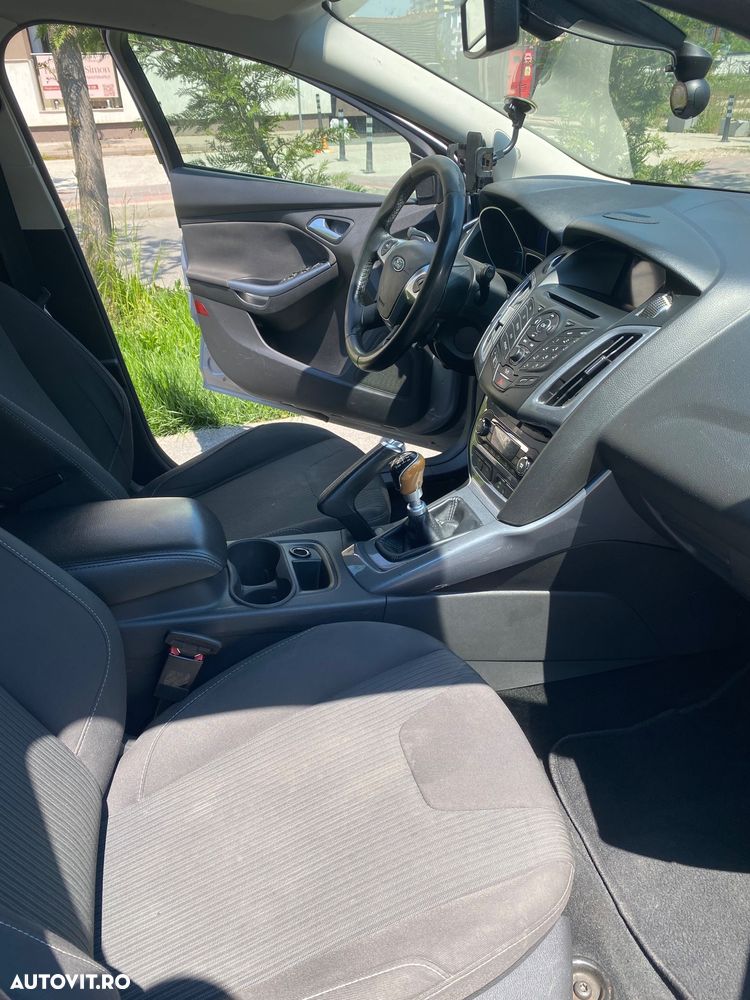 Ford Focus 1.6 TDCI DPF Start-Stopp-System Titanium - 14