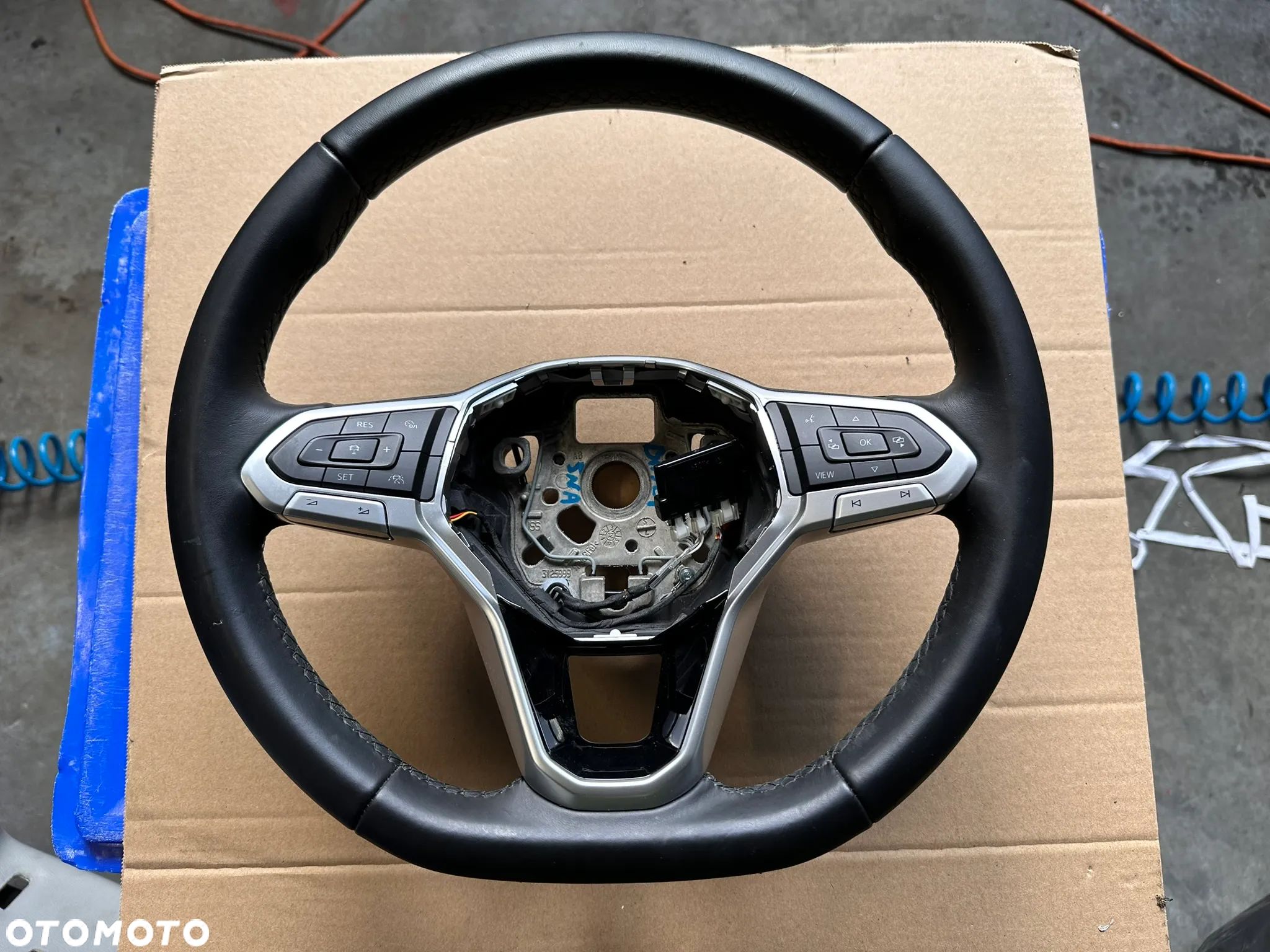 Kierownica multifunkcyjna skóra VW Golf VIII 8, Tiguan II 5NA 5H0419089EH - 1