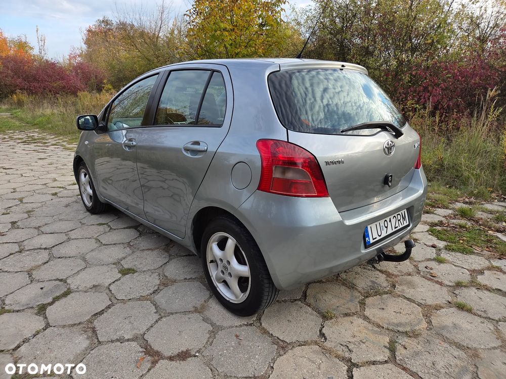 Toyota Yaris - 5