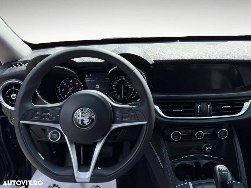 Alfa Romeo Stelvio - 5