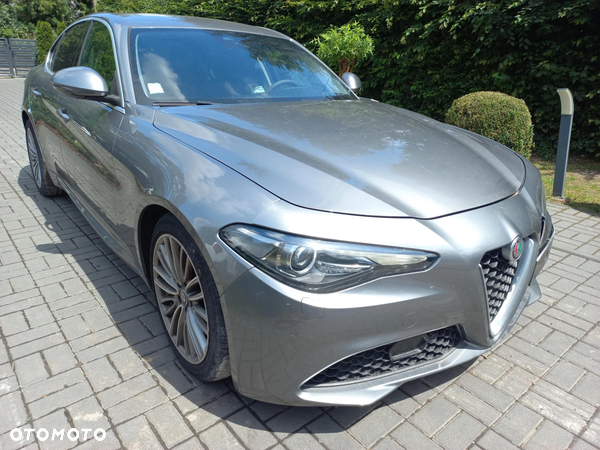 Alfa Romeo Giulia 2.2 Diesel AT8 Advanced Efficiency