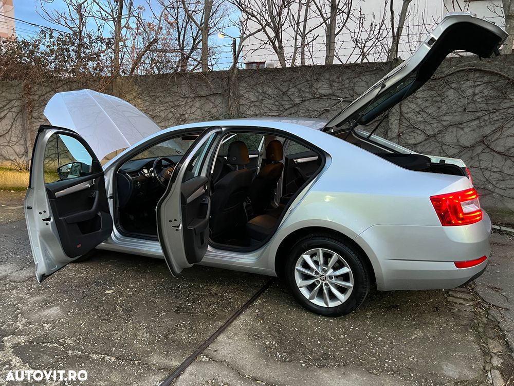 Skoda Octavia 1.6 TDI Active - 8