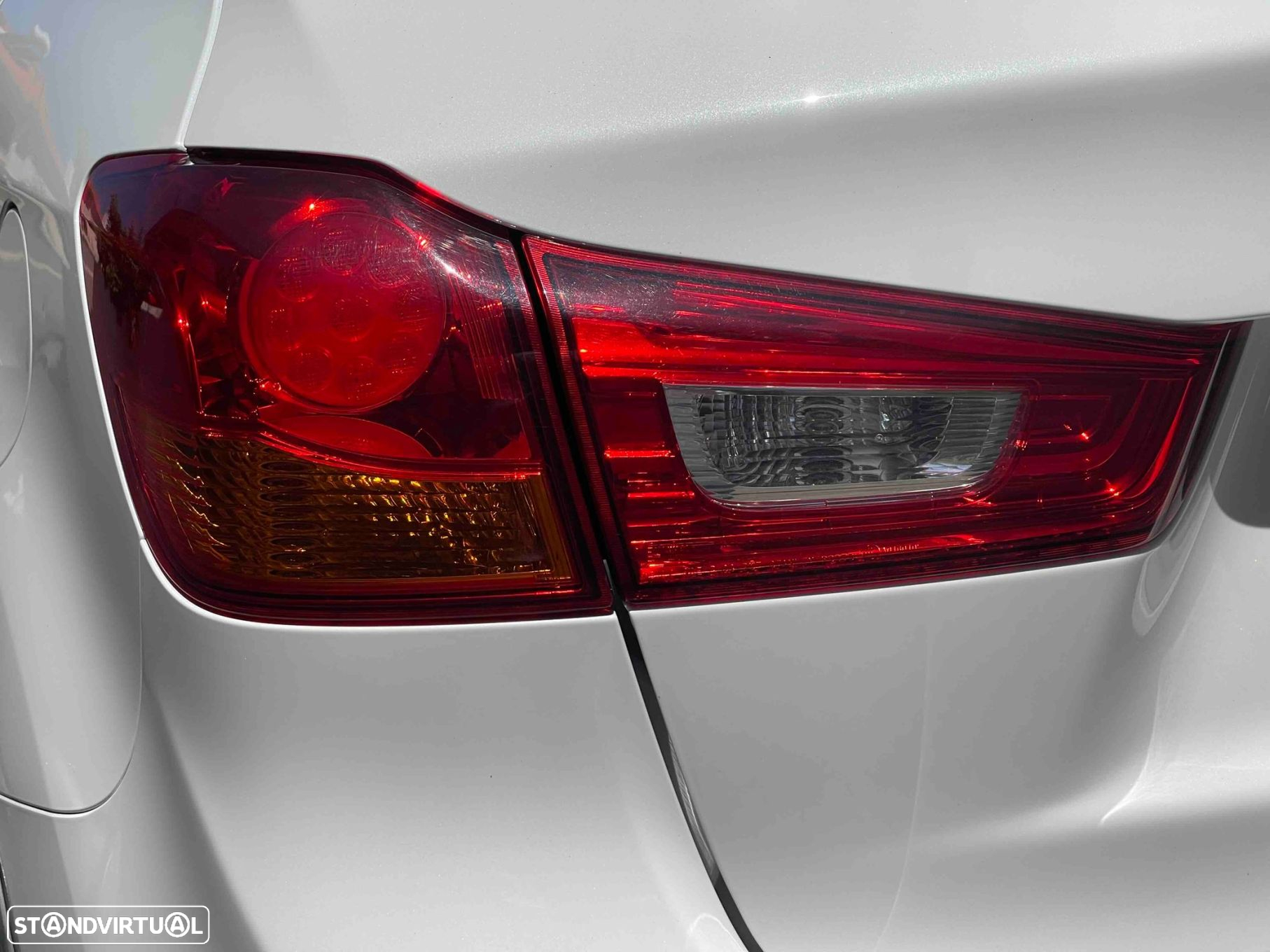 Mitsubishi ASX 1.6 MIVEC Intense Connect Edition - 24