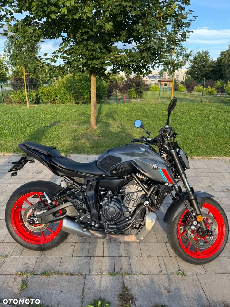 Yamaha MT - 24