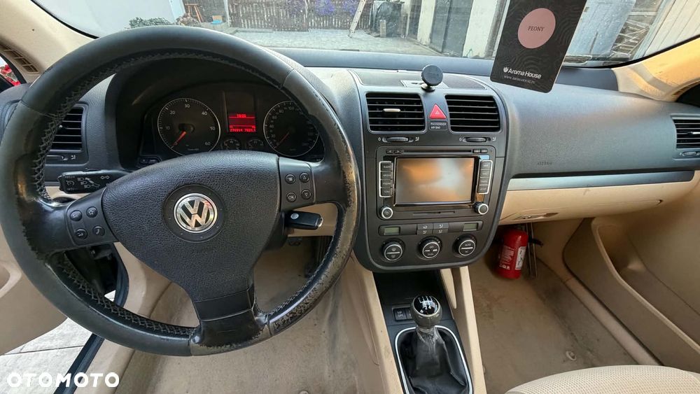 Volkswagen Jetta 1.9 TDI Trendline - 6