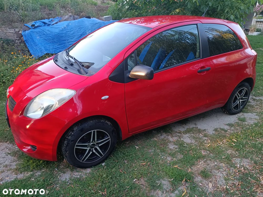 Toyota Yaris 1.0 Luna A/C - 1