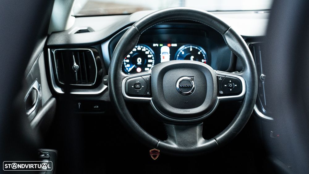 Volvo V60 2.0 D3 Momentum Geartronic - 15