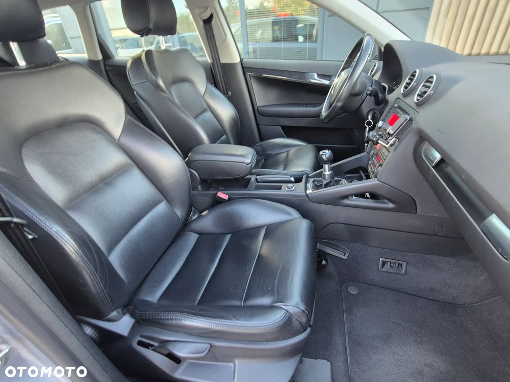 Audi A3 Sportback - 32
