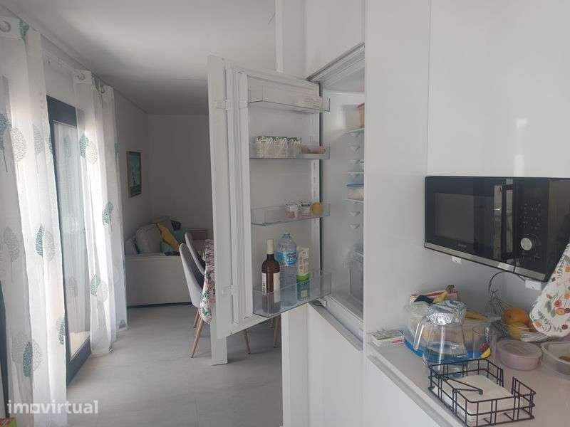 Arrenda se apartamento T1 em Sesimbra - Grande imagem: 4/8