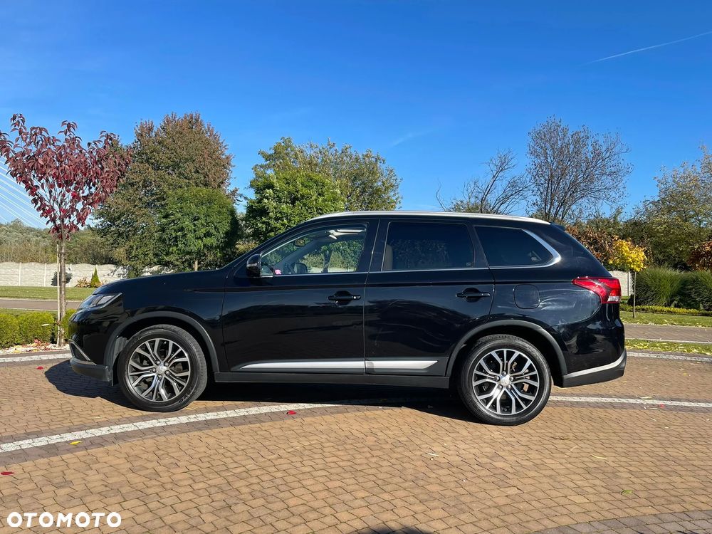 Mitsubishi Outlander - 3