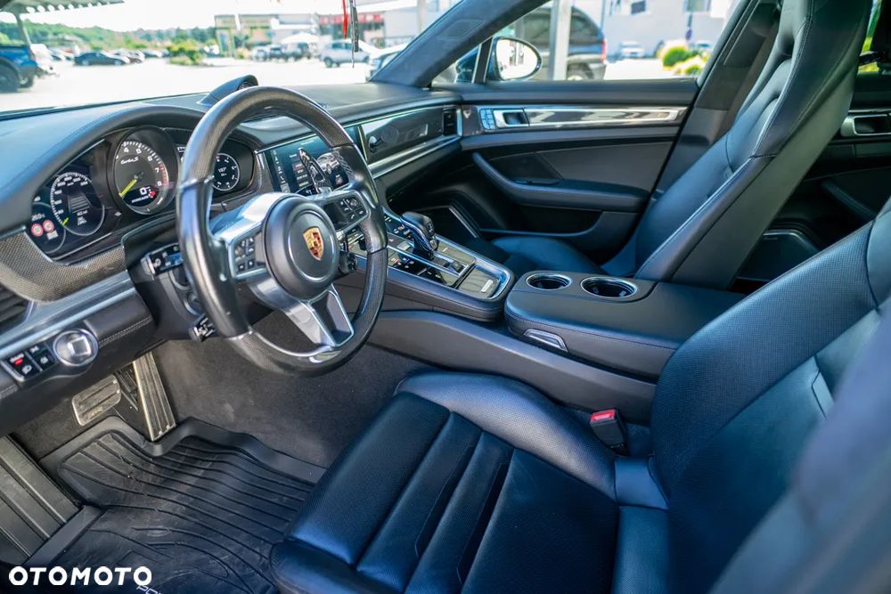 Porsche Panamera Turbo S E-Hybrid - 24
