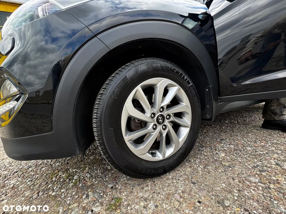 Hyundai Tucson 1.6 GDI BlueDrive GO 2WD - 9