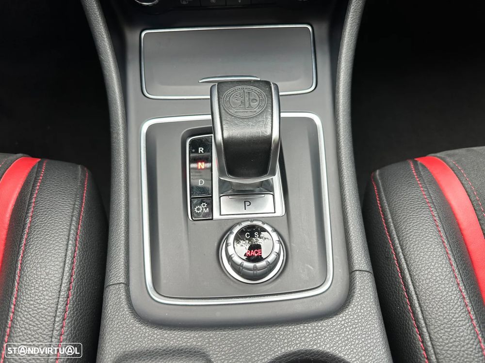 Mercedes-Benz A 45 AMG - 33