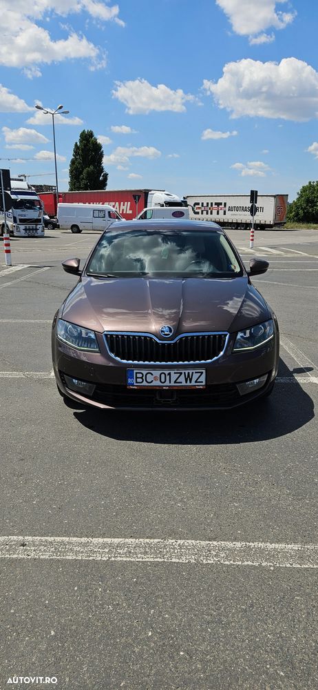 Skoda Octavia 1.8 TSI DSG Style - 9