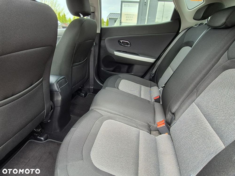 Kia Ceed - 30