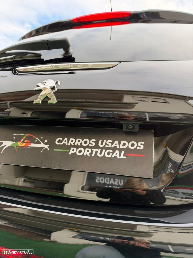 Peugeot 208 1.2 PureTech Style - 23
