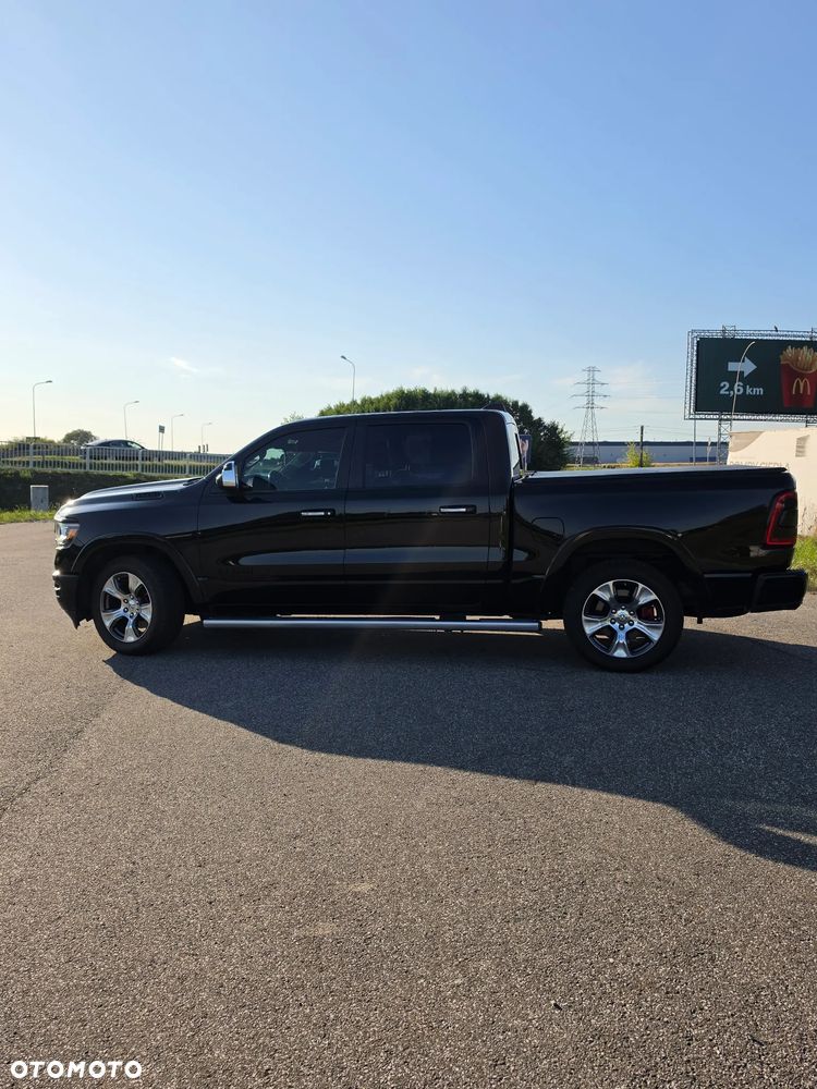 RAM 1500 Crew Cab Shortbed Laramie - 2