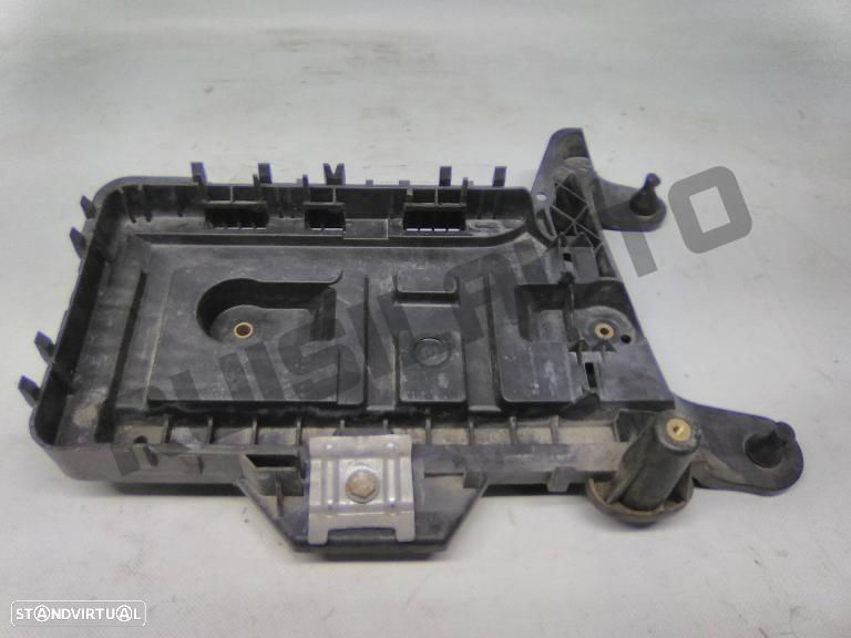 Caixa / Base De Bateria 1k091_5333h Vw Scirocco Iii [2008_2017] - 1