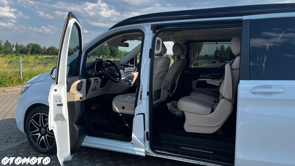 Mercedes-Benz Klasa V - 4