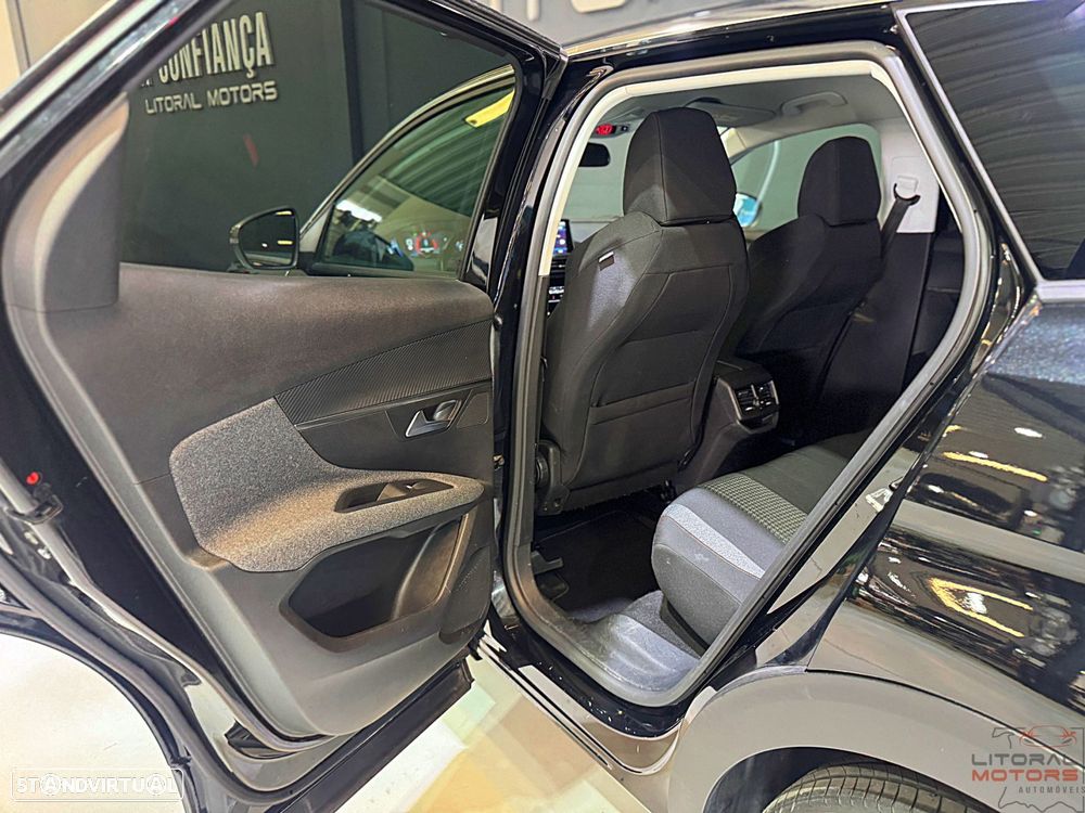 Peugeot 3008 1.2 PureTech Allure EAT8 - 16