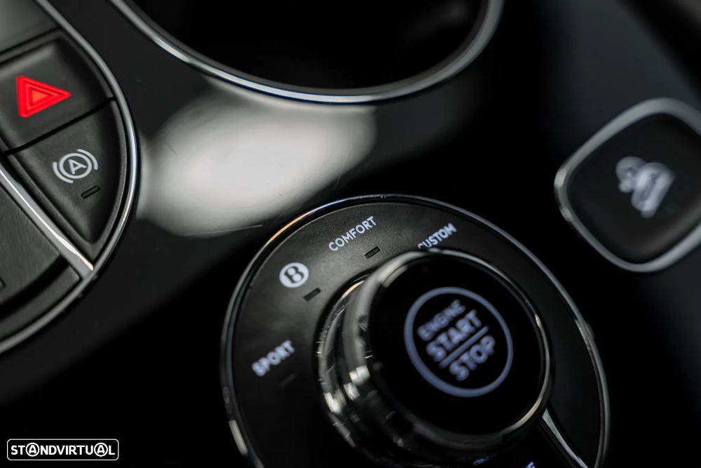 Bentley Bentayga V8 - 33