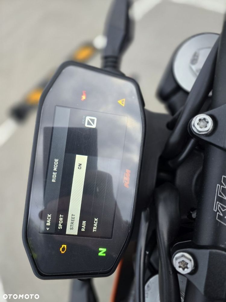 KTM Duke 790 - 6