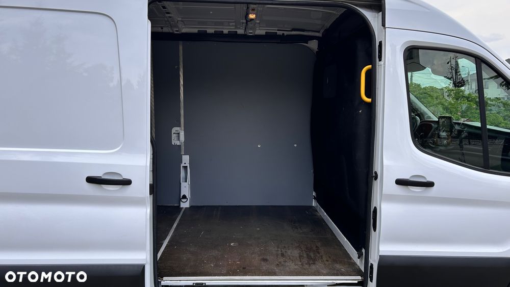 Ford Transit - 27