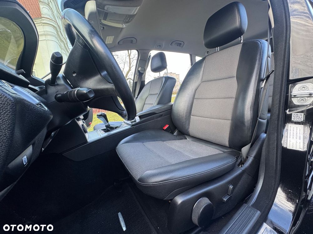 Mercedes-Benz Klasa C - 23