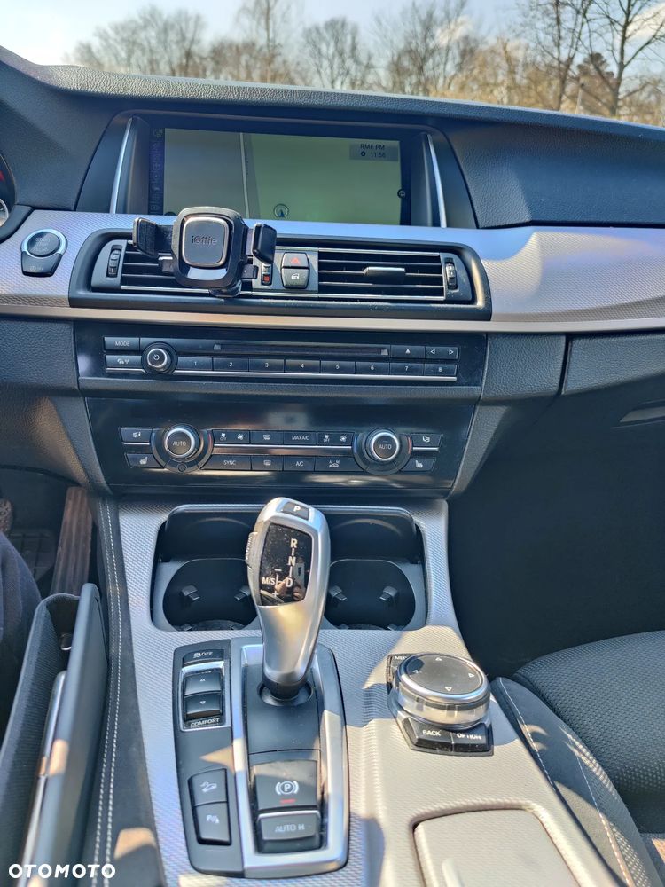 BMW Seria 5 520d xDrive Luxury Line - 8