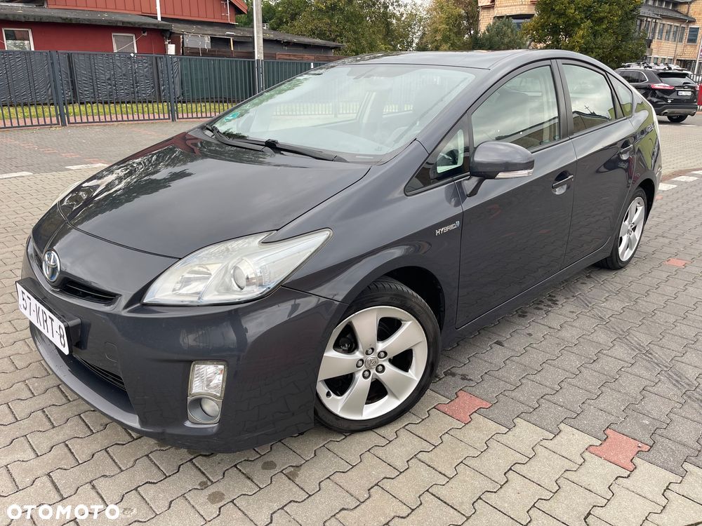 Toyota Prius 1.8 HSD Prestige - 1