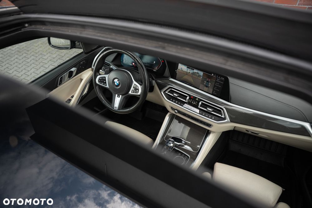 BMW X6 xDrive40d mHEV - 27