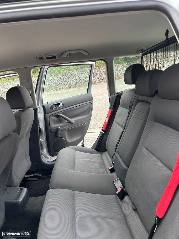 VW Passat - 14