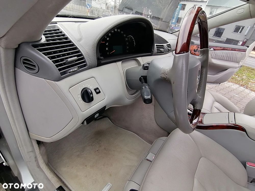 Mercedes-Benz CL 600 - 24