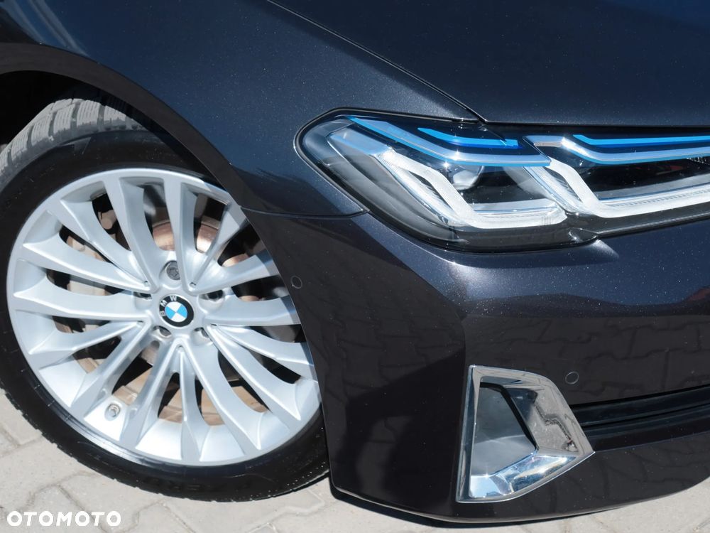 BMW Seria 5 530e Luxury Line sport - 10