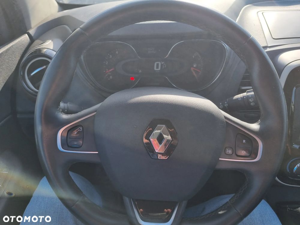 Renault Captur 1.5 dCi Energy Intens EDC EU6 - 17